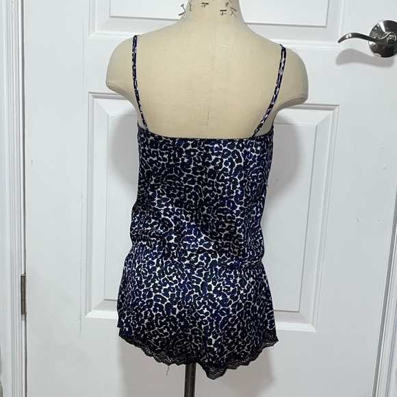 Leopard Sleep Onesie - Picture 2 of 4